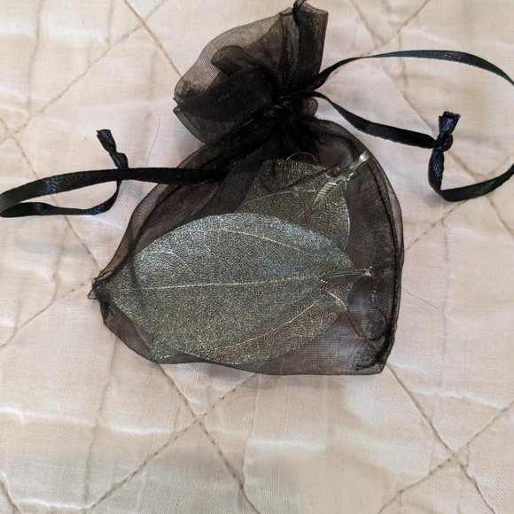 Translucent Green Leaf Drop Earrings - Picture 2 of 2